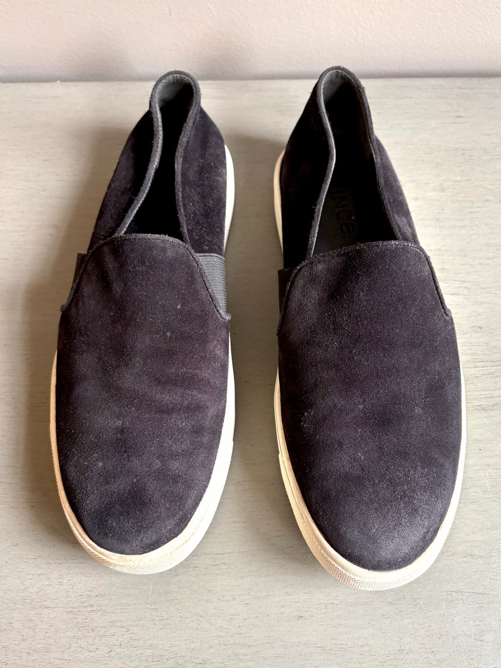 Vince Black Suede Leather Slip-On Sneakers Shoe White Sole Women Size 8.5 Casual - Picture 4 of 13